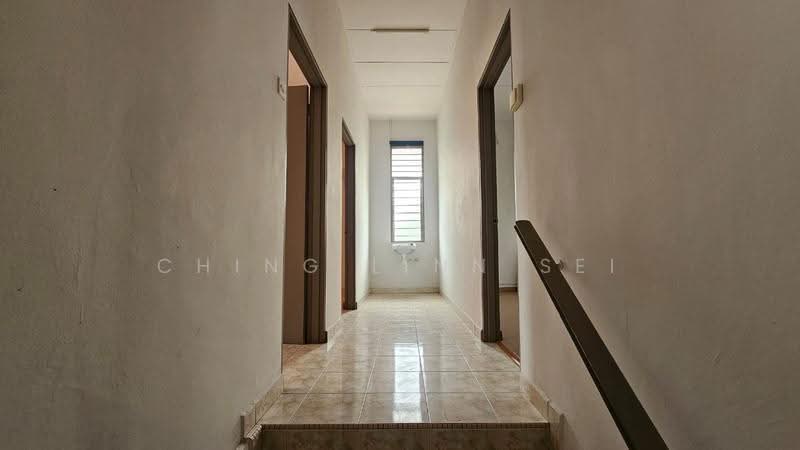 1.5-storey Terraced House for Sale in Taman Bukit Cheng (Cheng) - Ching Linn Sei - PropertyGuru.com.my