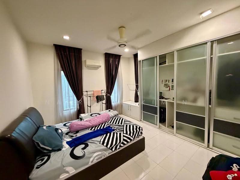 Condominium for Sale at T-Parkland - Nazrin Hakimin - Bedroom - PropertyGuru.com.my