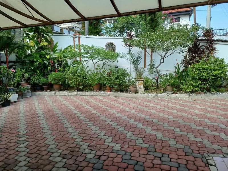 Bungalow House for Sale in Taman Overseas Union (Taman Oug) (Jalan Klang Lama (Old Klang Road)) - Caydence Chay - Exterior - PropertyGuru.com.my