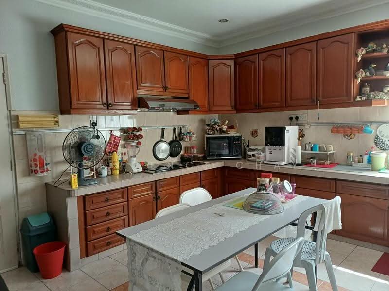 Bungalow House for Sale in Taman Overseas Union (Taman Oug) (Jalan Klang Lama (Old Klang Road)) - Caydence Chay - Kitchen - PropertyGuru.com.my