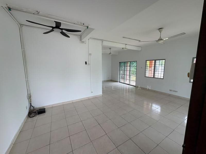 Semi-Detached House for Rent in Bandar Baru Sri Petaling (Sri Petaling) - Michelle Tan - Living Room - PropertyGuru.com.my