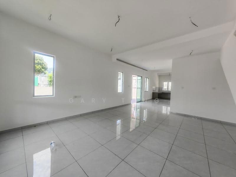 Rumah Teres 2-Tingkat untuk Dijual di Bercham (Ipoh) - Gary Tang - Living Room - PropertyGuru.com.my