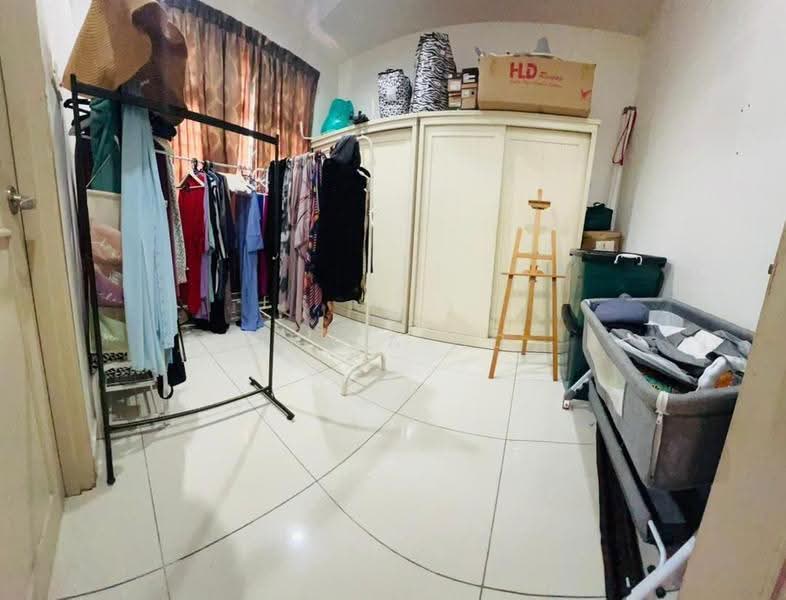 Bungalow House for Sale in Taman Gaya (Ulu Tiram) - Bella Ho - Interior - PropertyGuru.com.my