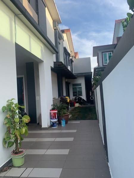 Bungalow House for Sale in Taman Gaya (Ulu Tiram) - Bella Ho - PropertyGuru.com.my