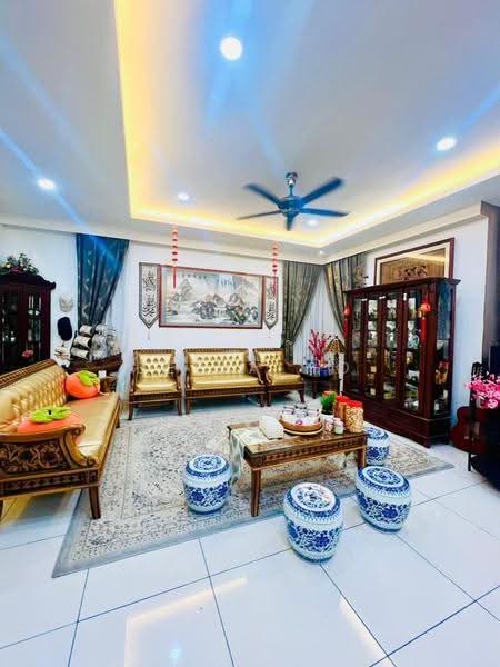 Bungalow House for Sale in Taman Gaya (Ulu Tiram) - Bella Ho - Living Room - PropertyGuru.com.my