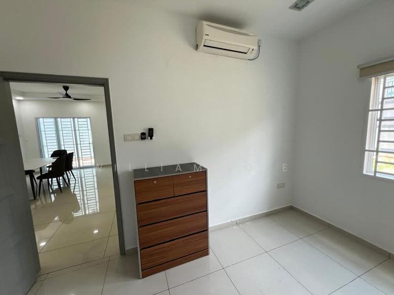 Link Bungalow for Rent in Bandar Putra Kulai (Kulai) - William Loke - Living Room - PropertyGuru.com.my