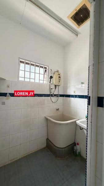 2-storey Terraced House for Rent in Bukit Panchor (Nibong Tebal) - Loren Jia Ying - Bathroom - PropertyGuru.com.my