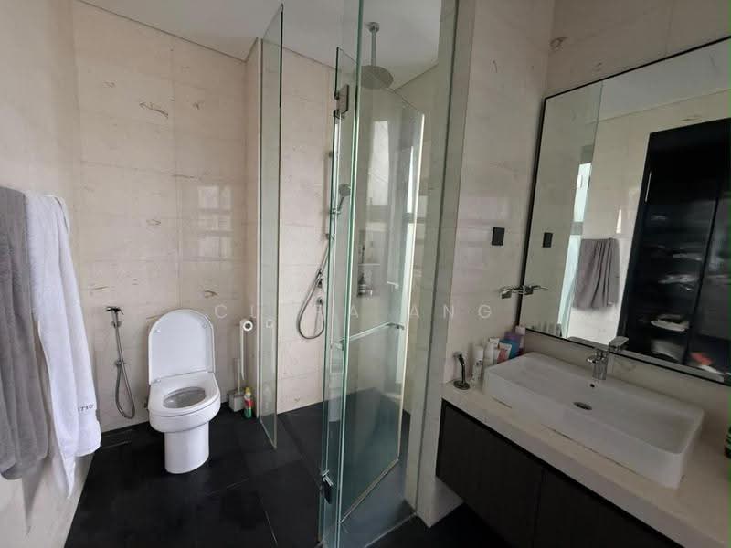 Kondominium untuk Disewa di Setia Sky Seputeh - Clara Ang - Bathroom - PropertyGuru.com.my