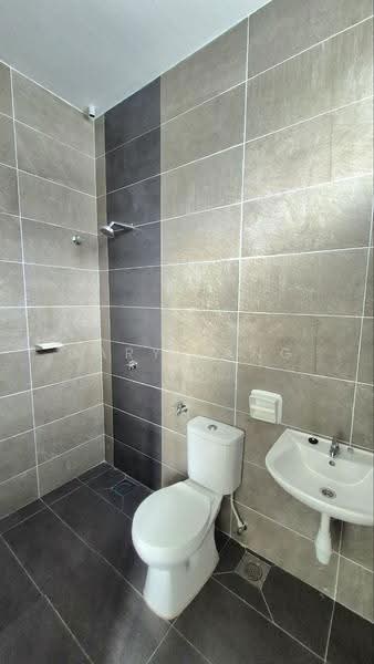Rumah Teres 2-Tingkat untuk Dijual di Bandar Baru Sri Klebang (Chemor) - Gary Tang - Bathroom - PropertyGuru.com.my
