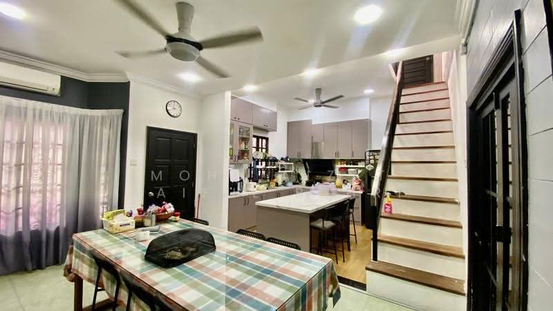 Rumah Banglo untuk Dijual di Taman Mulia (Cheras) - Mohd Aizat Saiful Bahri - Kitchen - PropertyGuru.com.my