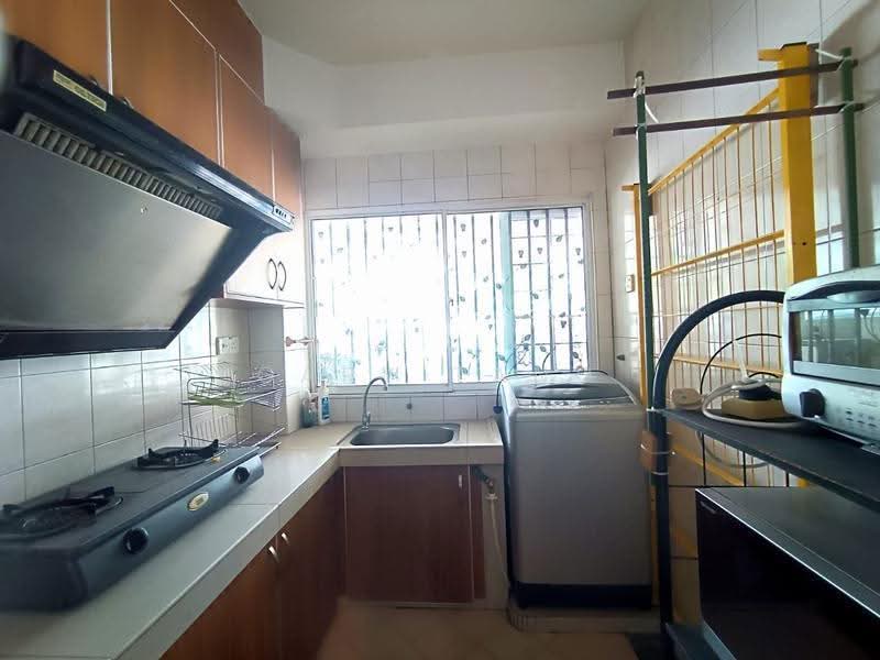3-storey Terraced House for Sale in Ipoh (Perak) - Gary Tang - Kitchen - PropertyGuru.com.my