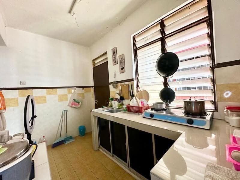 Pangsapuri untuk Dijual di Mentari Court - Hairi Halim - PropertyGuru.com.my
