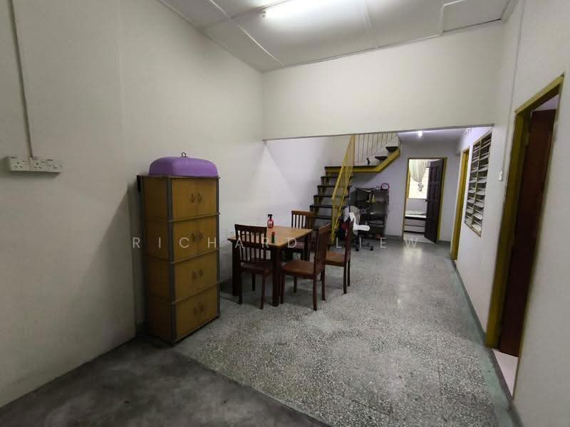 1-storey Terraced House for Sale in SS3 (Petaling Jaya) - Richard Liew - Living Room - PropertyGuru.com.my
