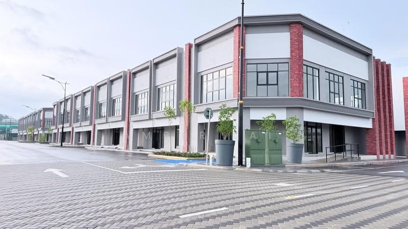 Shop for Rent in Bandar Gamuda Gardens (Rawang) - Amber Lai - Exterior - PropertyGuru.com.my