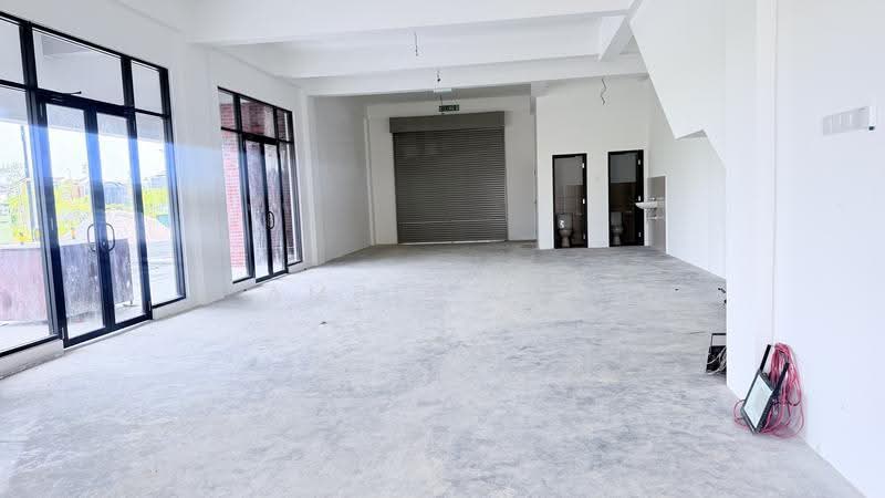 Shop for Rent in Bandar Gamuda Gardens (Rawang) - Amber Lai - Interior - PropertyGuru.com.my