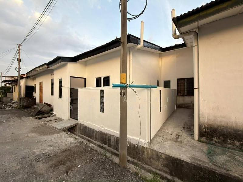 Rumah Teres 1-Tingkat untuk Dijual di Senawang (Negeri Sembilan) - Mohd Aizat Saiful Bahri - Exterior - PropertyGuru.com.my