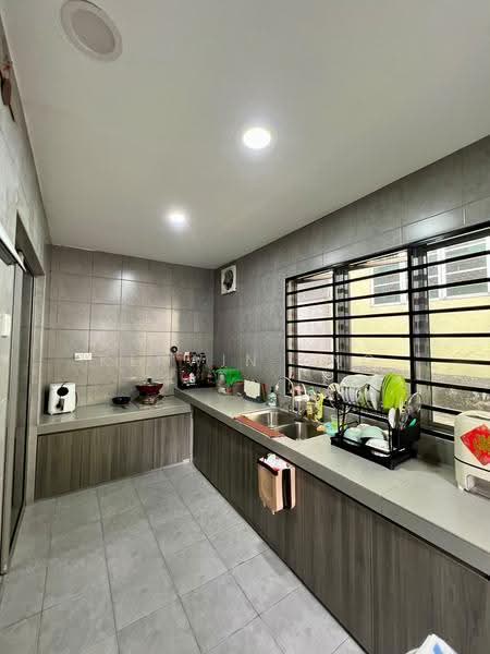 2-storey Terraced House for Sale in Taman Universiti Indah (Seri Kembangan) - Kerwin Ang - Kitchen - PropertyGuru.com.my