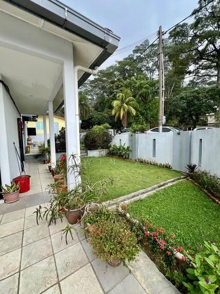 2-storey Terraced House for Sale in Taman Universiti Indah (Seri Kembangan) - Kerwin Ang - Exterior - PropertyGuru.com.my