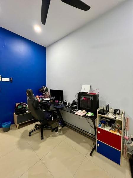 2-storey Terraced House for Sale in Taman Universiti Indah (Seri Kembangan) - Kerwin Ang - Study - PropertyGuru.com.my