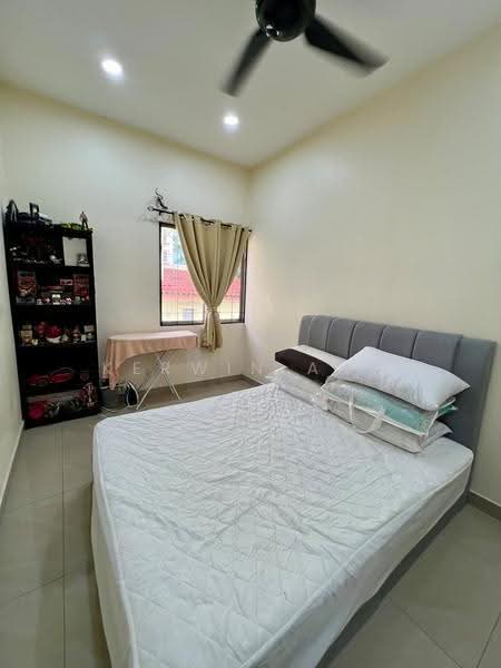 2-storey Terraced House for Sale in Taman Universiti Indah (Seri Kembangan) - Kerwin Ang - Bedroom - PropertyGuru.com.my