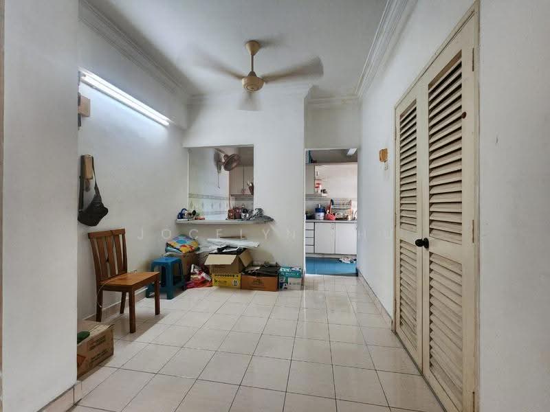 Kondominium untuk Dijual di Astana Putra - Jocelyn Shu - Living Room - PropertyGuru.com.my