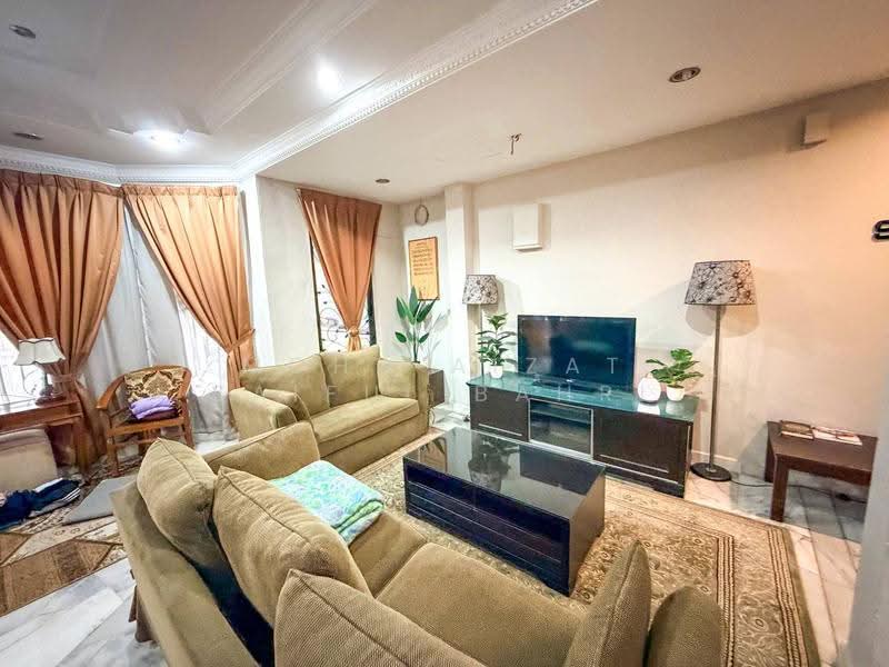 2-storey Terraced House for Sale in Damai Murni (Cheras) - Mohd Aizat Saiful Bahri - Living Room - PropertyGuru.com.my