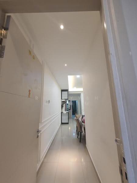 Townhouse for Rent in Bangi (Selangor) - Ruqayyah Hashim - Corridor - PropertyGuru.com.my