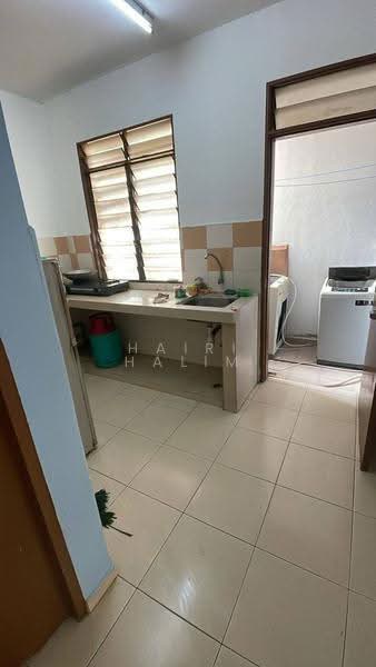 Pangsapuri untuk Dijual di Mentari Court - Hairi Halim - Kitchen - PropertyGuru.com.my