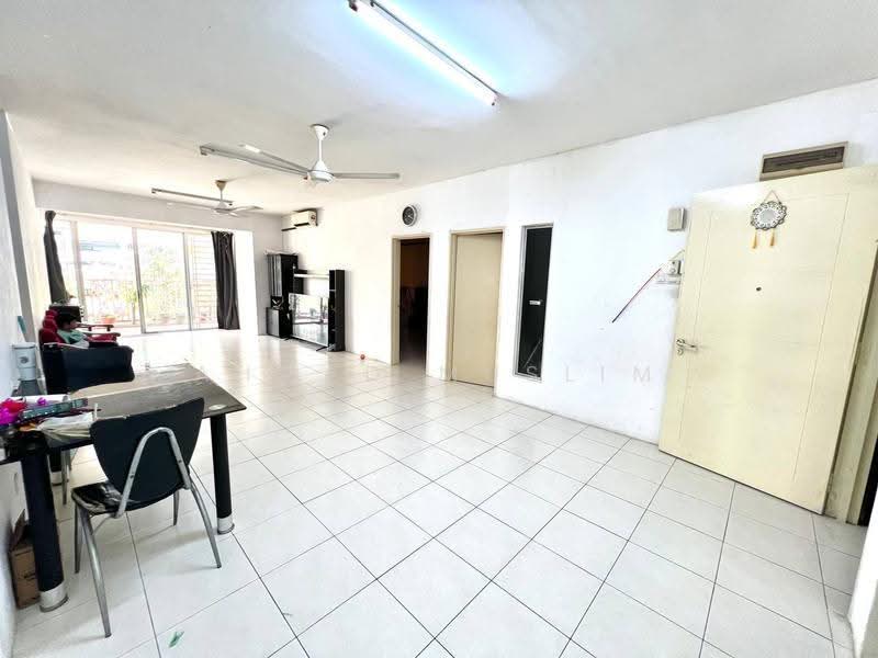 Condominium for Sale at Platinum Lake PV 13 - Ahmad Muslim - Living Room - PropertyGuru.com.my