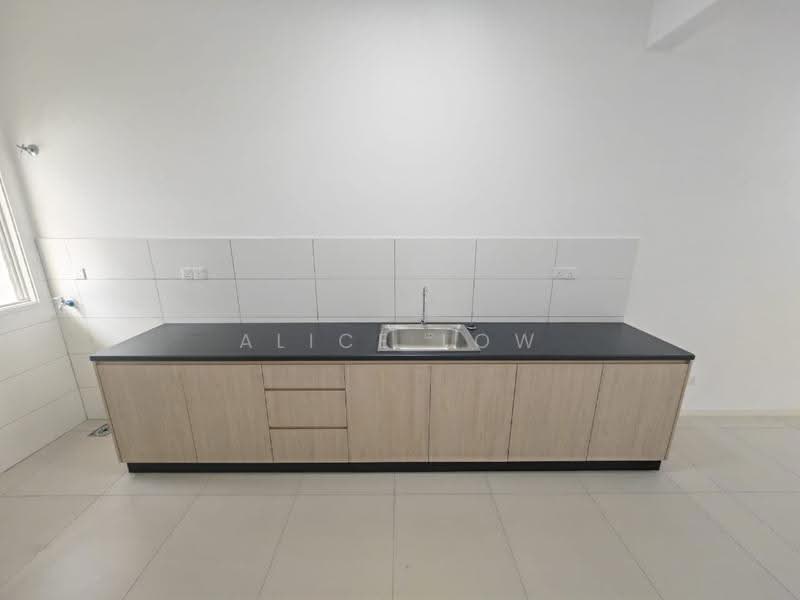 Rumah Teres 2-Tingkat untuk Disewa di Kota Emerald (Rawang) - Alice Low - Kitchen - PropertyGuru.com.my