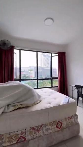 Kediaman Servis untuk Dijual di Greenfield Regency - Yucong . - Bedroom - PropertyGuru.com.my