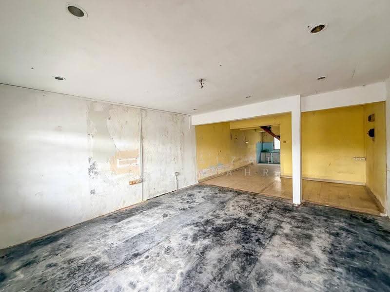 2-storey Terraced House for Sale in Taman Bukit Anggerik (Cheras) - Mohd Aizat Saiful Bahri - Kitchen - PropertyGuru.com.my
