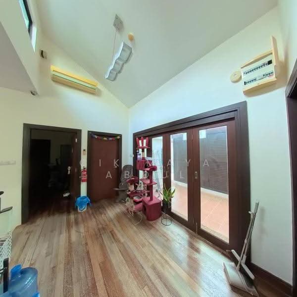 Semi-Detached House for Sale in KL City Centre (Kuala Lumpur) - Cik Maya Abdul - Entrance - PropertyGuru.com.my