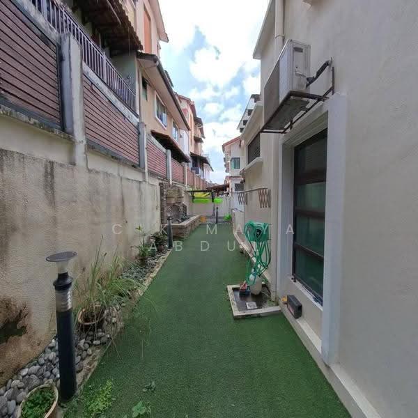 Semi-Detached House for Sale in KL City Centre (Kuala Lumpur) - Cik Maya Abdul - Exterior - PropertyGuru.com.my