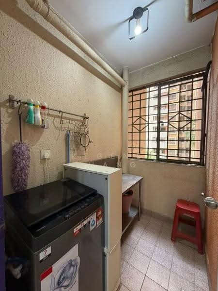 Kondominium untuk Disewa di Palm Spring @ Damansara - Regene Phang - Balcony - PropertyGuru.com.my
