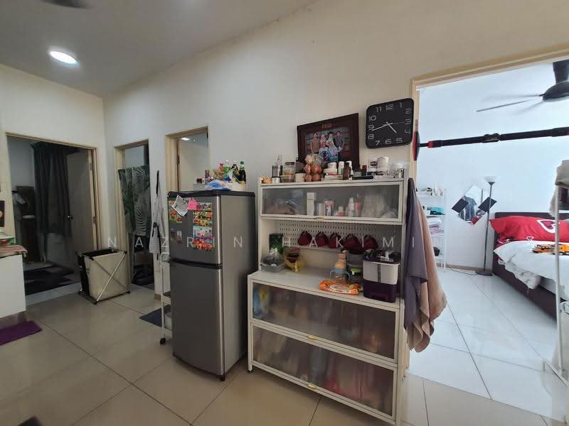 Kediaman Servis untuk Dijual di Vista Alam - Nazrin Hakimin - Bedroom - PropertyGuru.com.my
