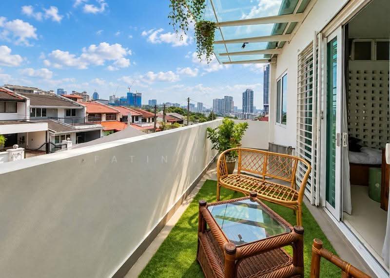 Rumah Teres 2-Tingkat untuk Dijual di Taman Seputeh (Seputeh) - Fatin Ismail - Balcony - PropertyGuru.com.my