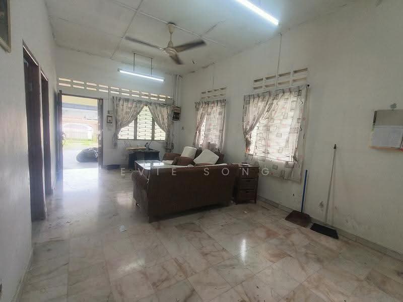 1-storey Terraced House for Sale in Kampung Baru Skudai (Skudai) - Evie Song - PropertyGuru.com.my