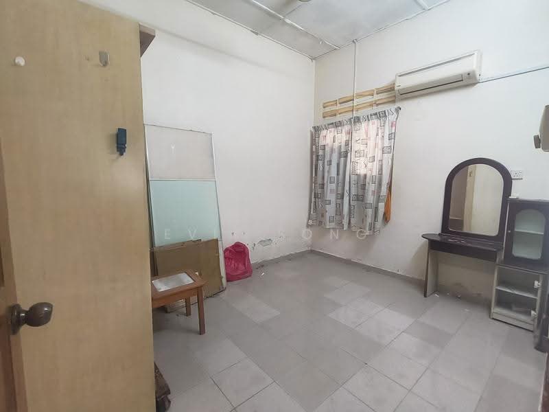 1-storey Terraced House for Sale in Kampung Baru Skudai (Skudai) - Evie Song - PropertyGuru.com.my