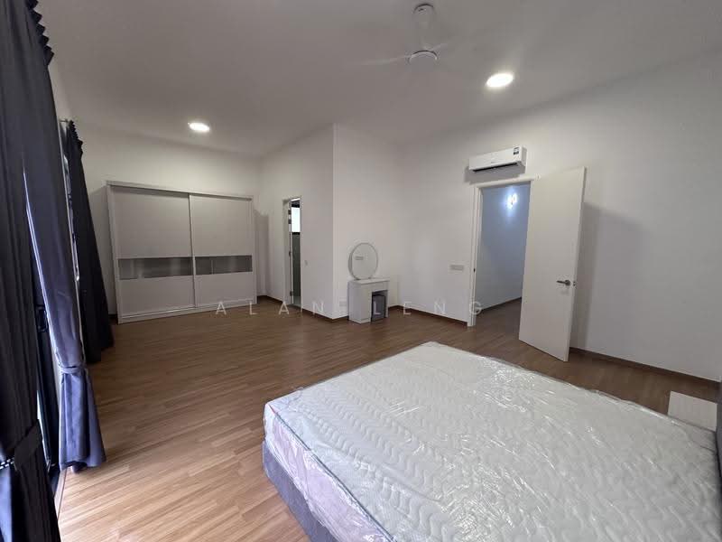 Cluster House for Rent in Taman Ekoflora (Johor Bahru) - Alan Leng - Bedroom - PropertyGuru.com.my