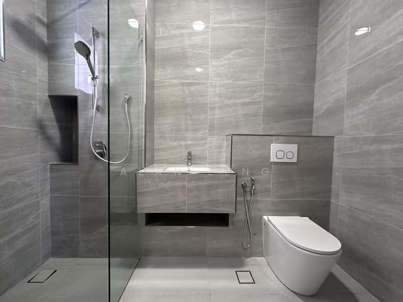 Cluster House for Rent in Taman Ekoflora (Johor Bahru) - Alan Leng - Bathroom - PropertyGuru.com.my