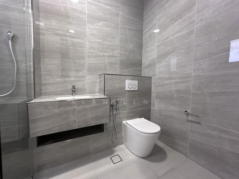 Cluster House for Rent in Taman Ekoflora (Johor Bahru) - Alan Leng - Bathroom - PropertyGuru.com.my