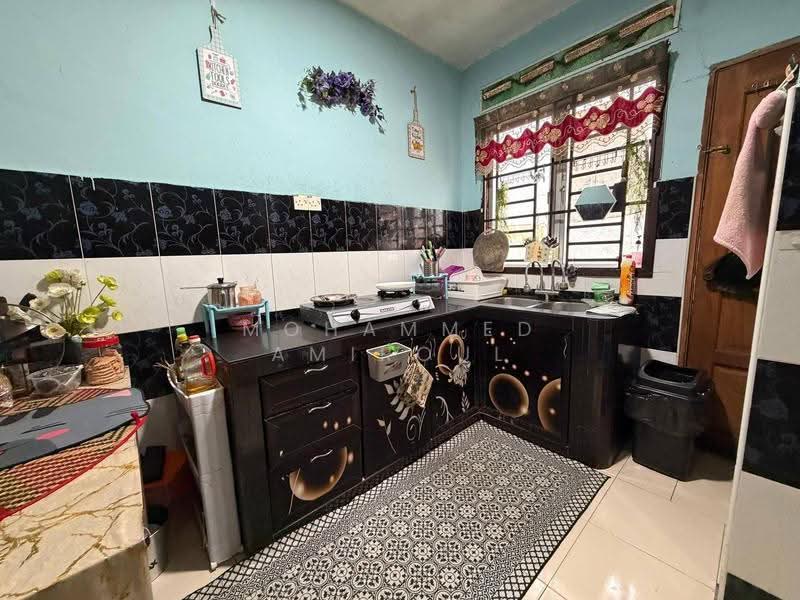 2-storey Terraced House for Sale in Johor Bahru (Johor) - Mohammed Amiroul - Kitchen - PropertyGuru.com.my