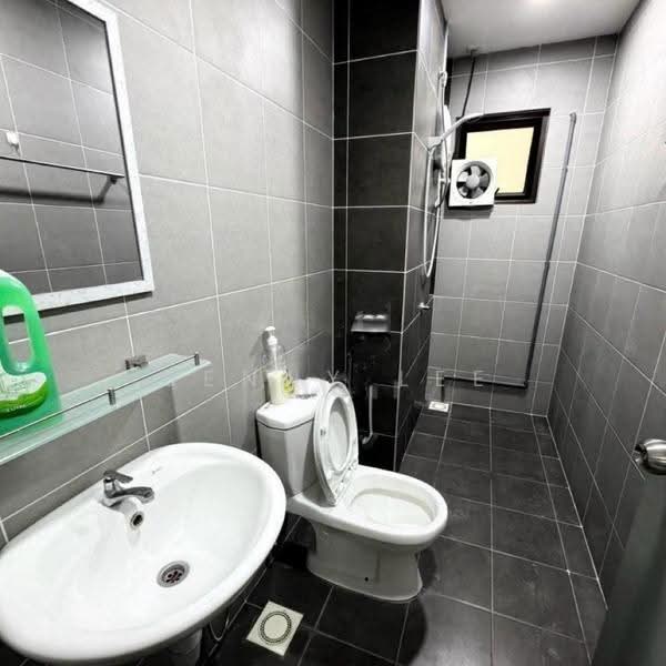 Kediaman Servis untuk Disewa di The Netizen - Benny Lee - Bathroom - PropertyGuru.com.my
