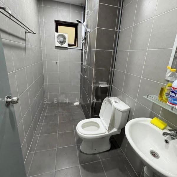 Kediaman Servis untuk Disewa di The Netizen - Benny Lee - Bathroom - PropertyGuru.com.my