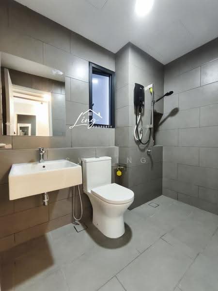 Service Residence for Rent at Maya Ara Residences - SW Ling - Master Bathroom - PropertyGuru.com.my