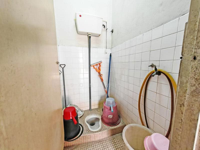 2-storey Terraced House for Sale in Taman Connaught (Cheras) - Eason Wong - Bathroom - PropertyGuru.com.my