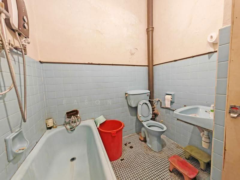 2-storey Terraced House for Sale in Taman Connaught (Cheras) - Eason Wong - Bathroom - PropertyGuru.com.my