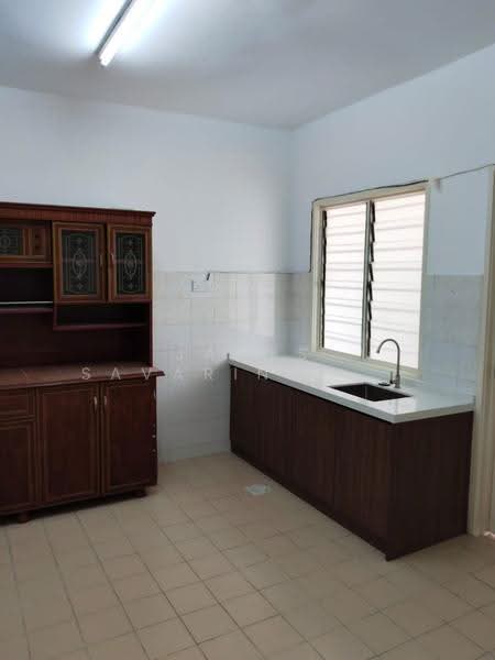 2-storey Terraced House for Rent in Bandar Kinrara Seksyen 5 (Bandar Kinrara) - James Savarinathan - Kitchen - PropertyGuru.com.my