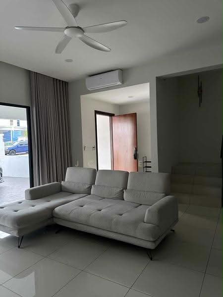 Rumah Teres 2-Tingkat untuk Disewa di Jade Hills (Kajang) - JC Lee - Living Room - PropertyGuru.com.my